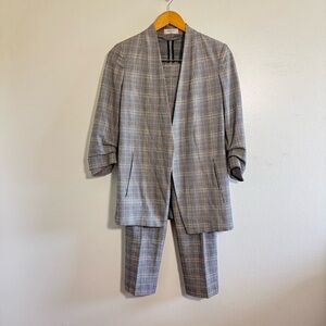 Aritzia Babaton Plaid Gray Power Blazer and Pants Suit Set size 0